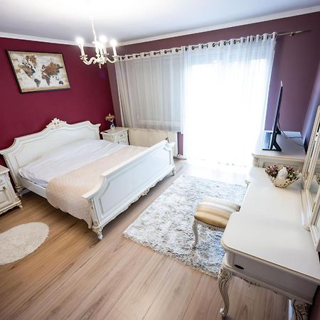 Chios Lake Apartament Клуж-Напока Екстер'єр фото